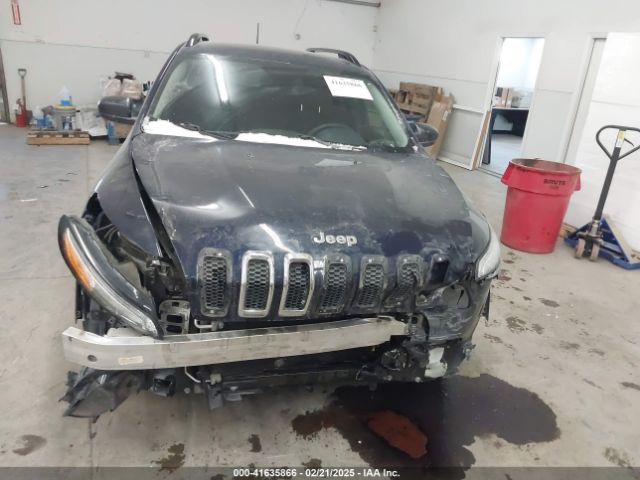 1C4PJLAB6GW158704 Jeep Cherokee Sport