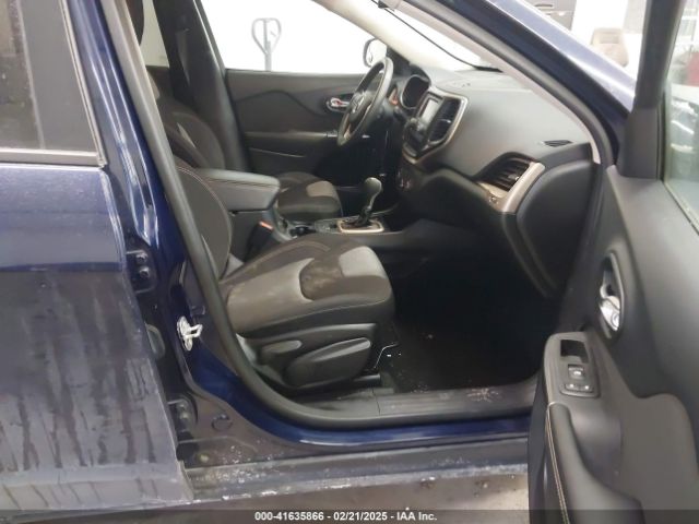 1C4PJLAB6GW158704 Jeep Cherokee Sport