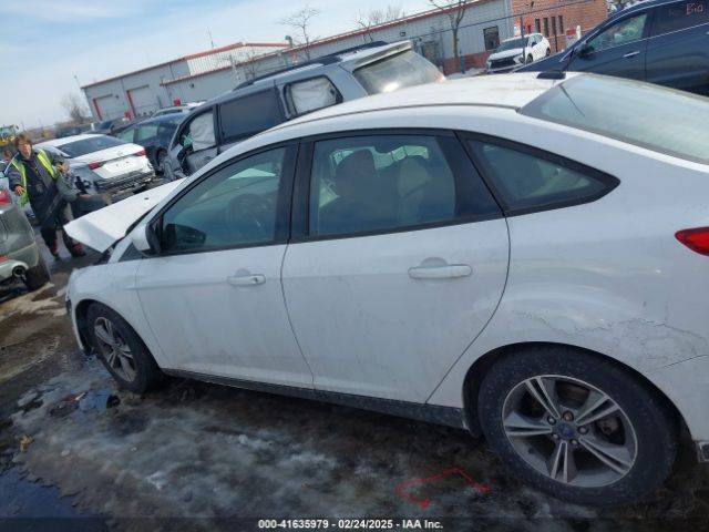 1FADP3FE0JL282325 Ford FOCUS SE