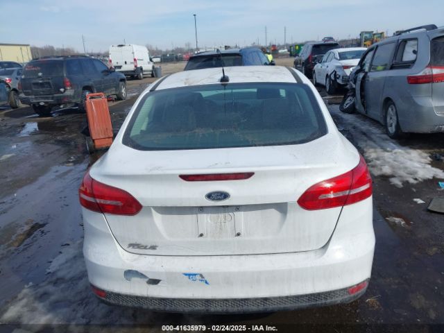 1FADP3FE0JL282325 Ford FOCUS SE