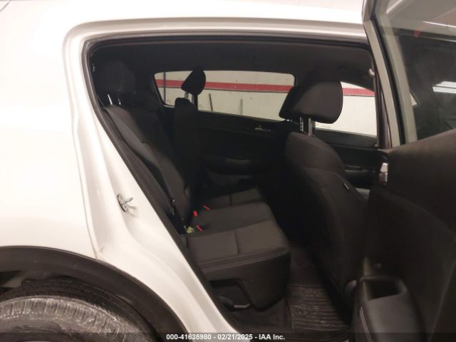 KNDPMCAC6M7905952 KIA Sportage Lx