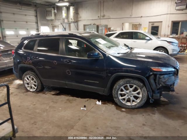 1C4PJLCS0GW324776 Jeep Cherokee Latitude