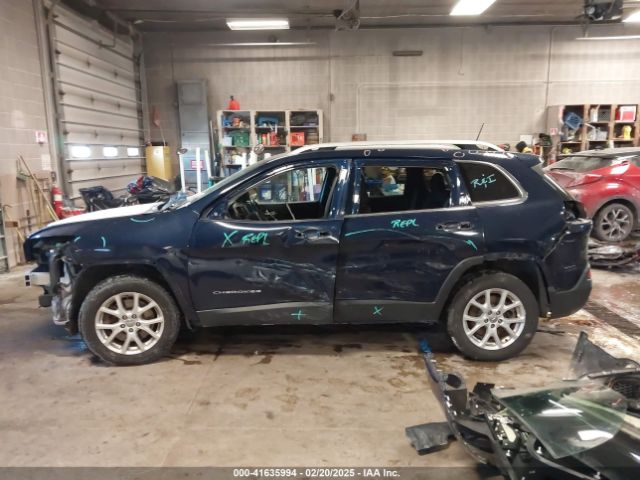 1C4PJLCS0GW324776 Jeep Cherokee Latitude