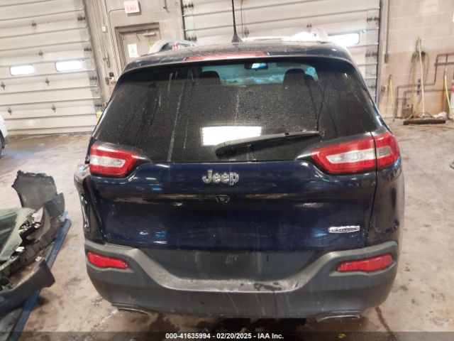 1C4PJLCS0GW324776 Jeep Cherokee Latitude