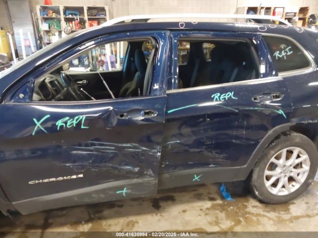 1C4PJLCS0GW324776 Jeep Cherokee Latitude