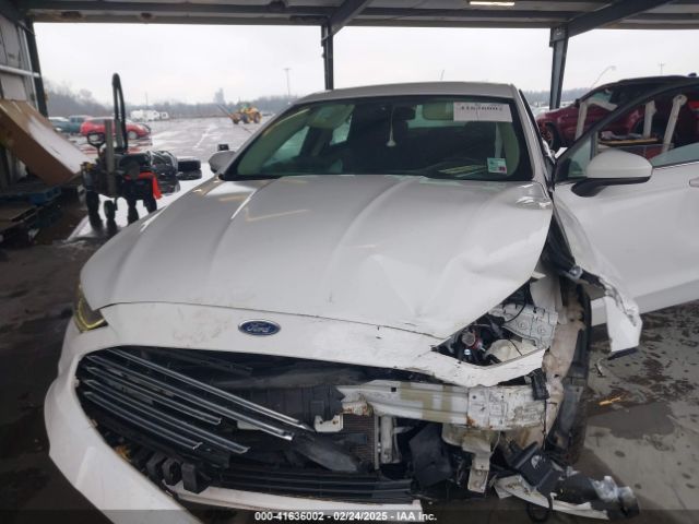 3FA6P0H74HR196954 Ford FUSION SE