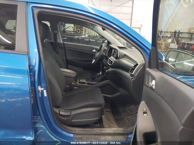 KM8J33A43MU301869 Hyundai Tucson Value
