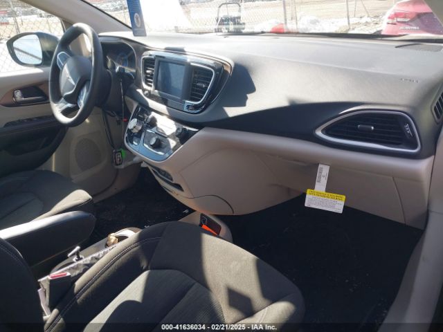 2024 CHRYSLER VOYAGER 2C4RC1CG7RR101035 Photo 4