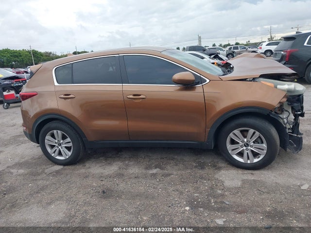 KNDPM3AC9J7481047 KIA Sportage Lx