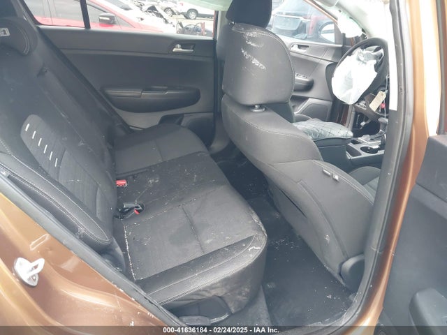 KNDPM3AC9J7481047 KIA Sportage Lx