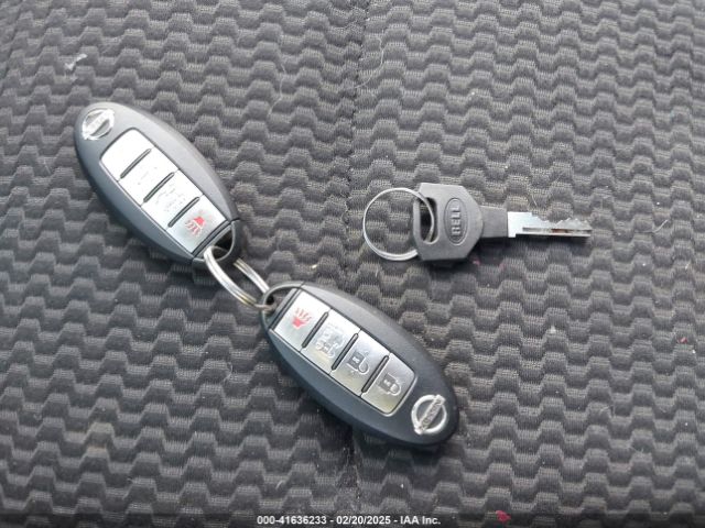 1N4AZ0CPXFC302167 Nissan LEAF S