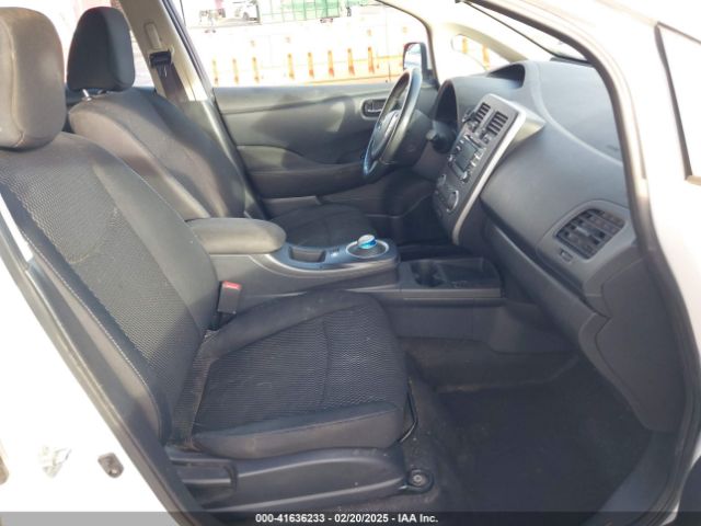 1N4AZ0CPXFC302167 Nissan LEAF S