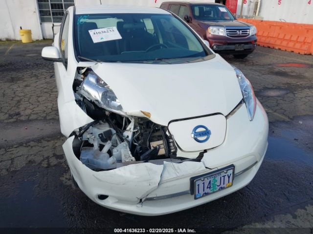 1N4AZ0CPXFC302167 Nissan LEAF S
