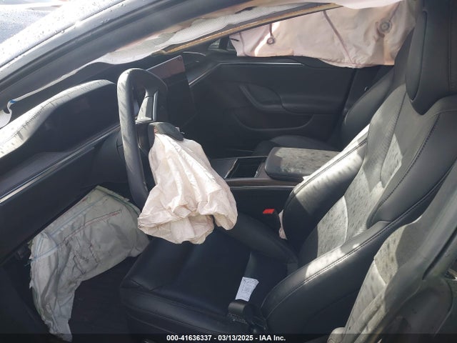 5YJSA1E59NF493251 Tesla 2022