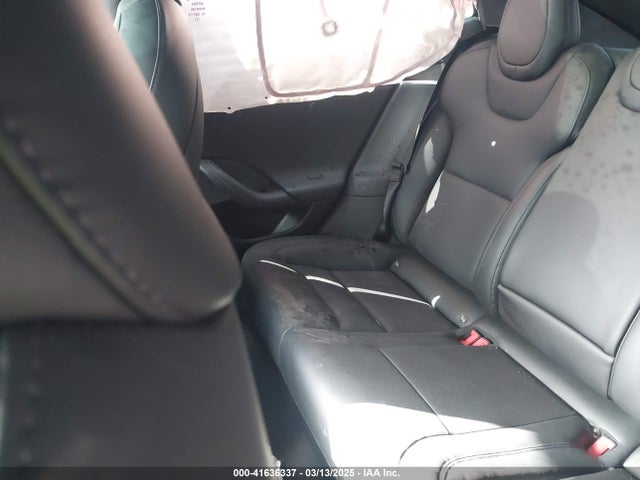 5YJSA1E59NF493251 Tesla 2022