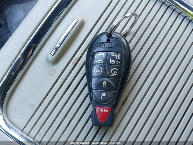 2C4RDGCG9KR637121 Dodge Grand Caravan Sxt