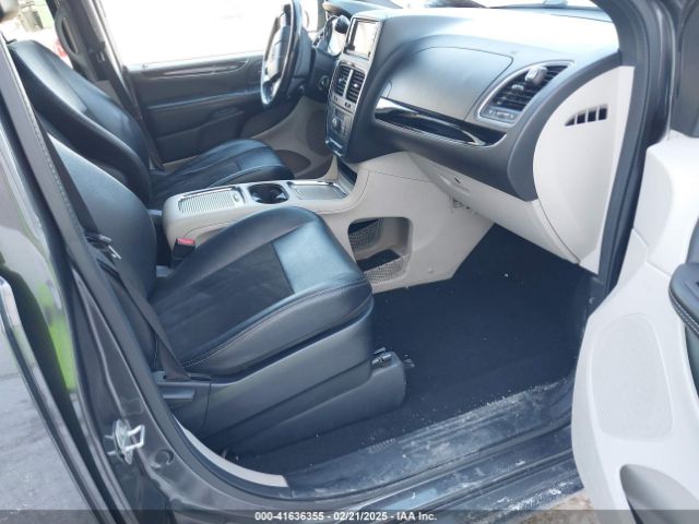2C4RDGCG9KR637121 Dodge Grand Caravan Sxt