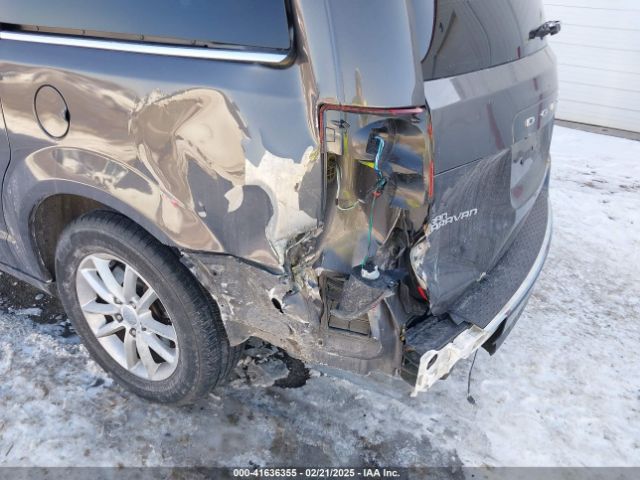 2C4RDGCG9KR637121 Dodge Grand Caravan Sxt