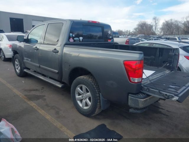 1N6BA0EC3EN514358 Nissan TITAN SV