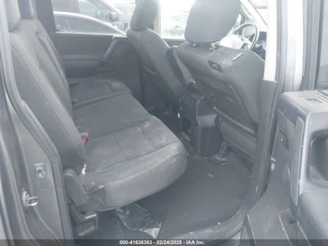 1N6BA0EC3EN514358 Nissan TITAN SV