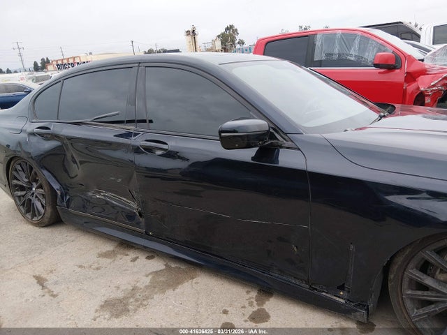 Продаж на аукціоні авто 2022 Bmw 740 I, vin: WBA7T2C06NCJ31319, номер лоту: 41636425