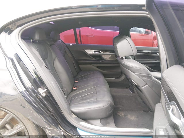 2022 BMW 740 WBA7T2C06NCJ31319 Photo 7
