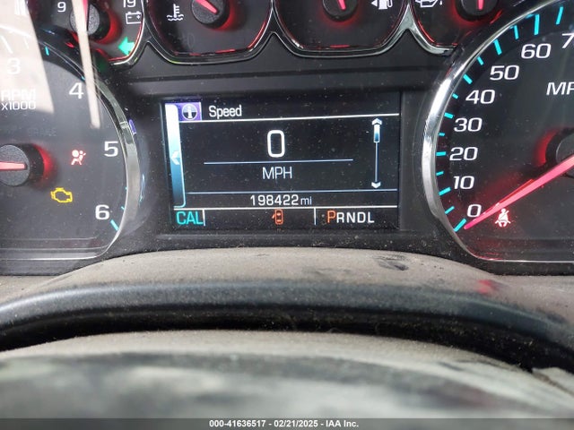 1GCVKREC3JZ323740 Chevrolet Silverado 1500 1lt
