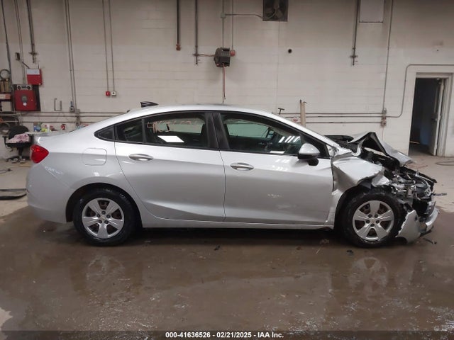1G1BC5SM5H7104010 Chevrolet Cruze Ls Auto