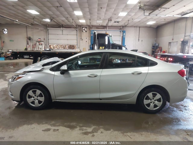 1G1BC5SM5H7104010 Chevrolet Cruze Ls Auto