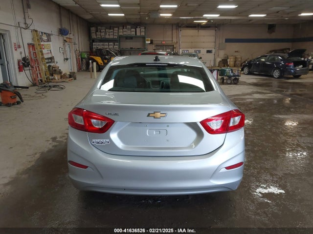 1G1BC5SM5H7104010 Chevrolet Cruze Ls Auto