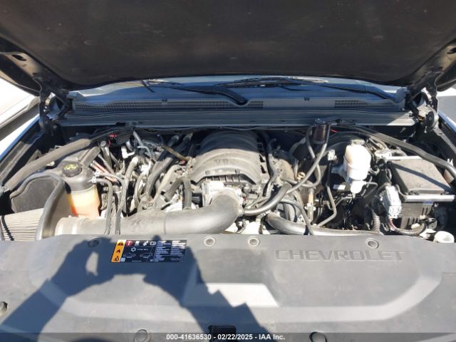 1GNSCJKCXKR332739 Chevrolet Suburban Premier