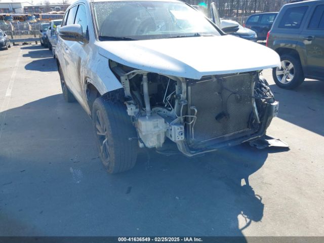 5TDZARFH6KS043408 Toyota Highlander Le