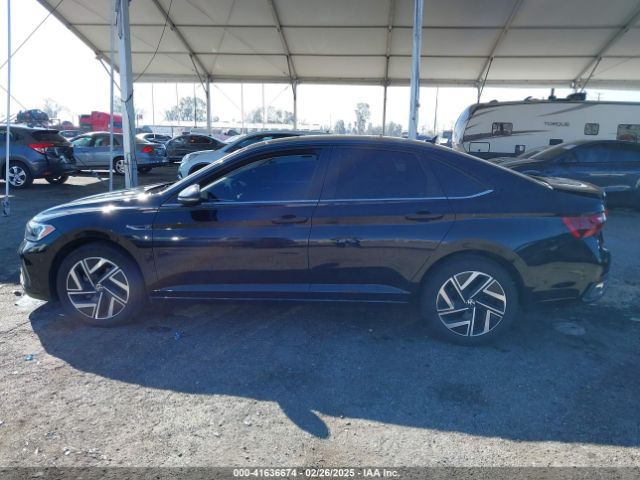 3VWGM7BU3NM031241 Volkswagen Jetta 1.5t Sel