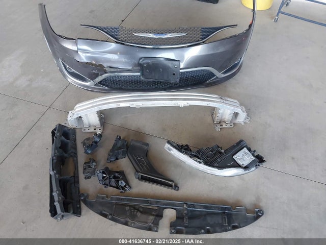 Chrysler Pacifica Touring L 2019 2C4RC1BG7KR657272 Image 12