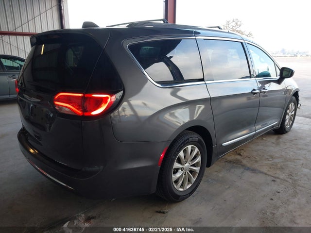 Chrysler Pacifica Touring L 2019 2C4RC1BG7KR657272 Image 4