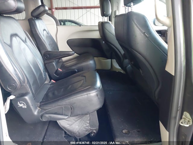 Chrysler Pacifica Touring L 2019 2C4RC1BG7KR657272 Image 8