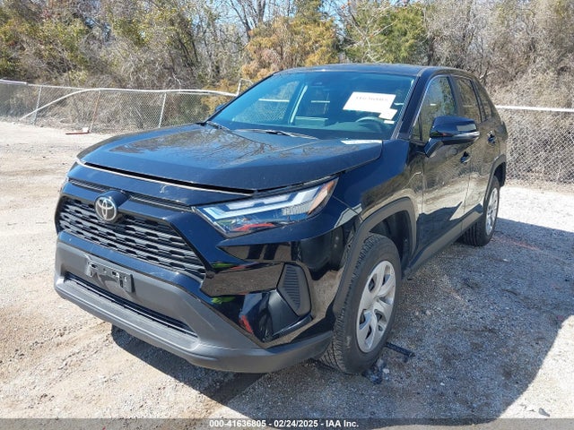 Toyota RAV4 LE 2024 2T3G1RFV6RC394665 Image 2