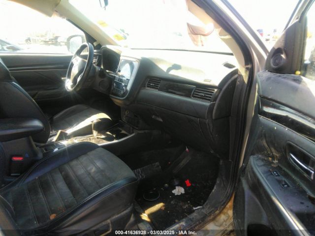 2019 MITSUBISHI OUTLANDER JA4AZ3A39KZ044513 Photo 4