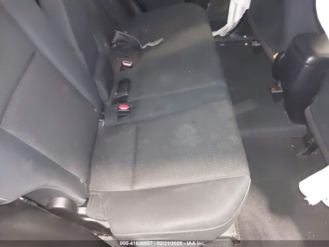 2T3RFREV3JW817989 Toyota Rav4 Adventure/xle