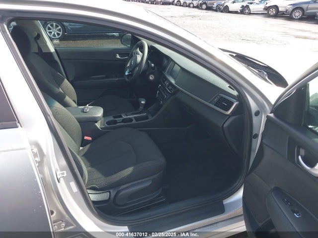 KIA Optima Lx 2018 5XXGT4L38JG192562 Image 5