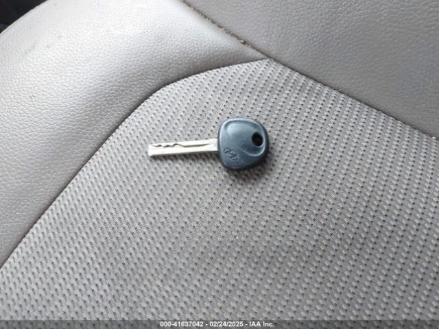 KM8JUCAG4FU117261 Hyundai TUCSON SE