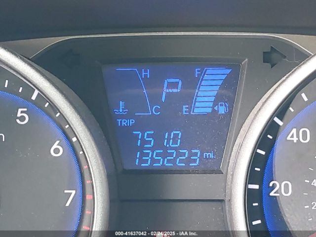 KM8JUCAG4FU117261 Hyundai TUCSON SE