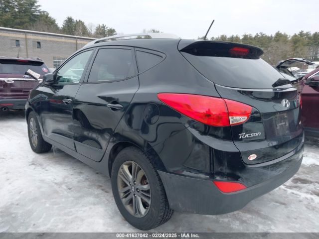KM8JUCAG4FU117261 Hyundai TUCSON SE