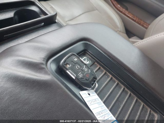1GNSCKKC7FR641421 Chevrolet Suburban 1500 Ltz