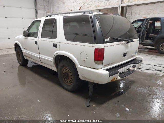 Продажа на аукционе авто 1999 Chevrolet Blazer Trailblazer, vin: 1GNDT13W2X2233060, номер лота: 41637144