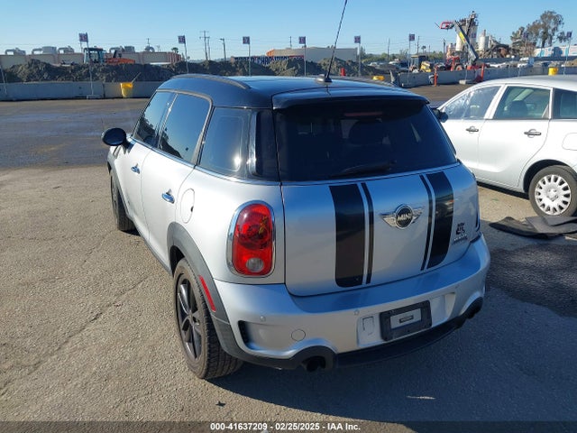 2013 MINI COUNTRYMAN WMWZC5C58DWP30774 Photo 2