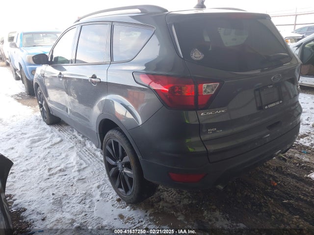 1FMCU0GD0KUA81437 Ford ESCAPE SE