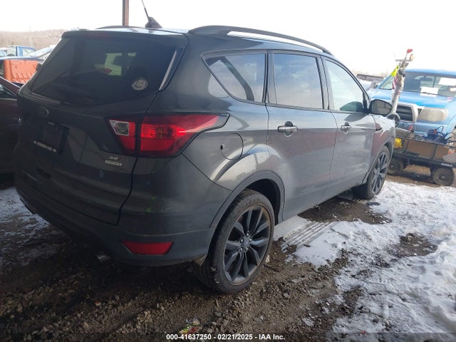 1FMCU0GD0KUA81437 Ford ESCAPE SE