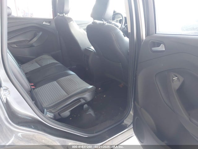 1FMCU0GD0KUA81437 Ford ESCAPE SE