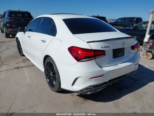 W1K3G4EB2MJ297109 Mercedes-Benz A 220
